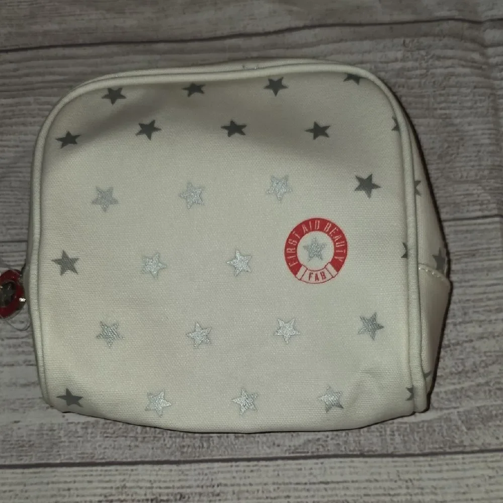 Compact White and Gray Star Cosmetic Bag
